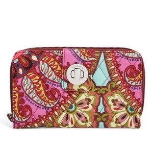 Vera Bradley Turnlock Wallet in Resort Medallion